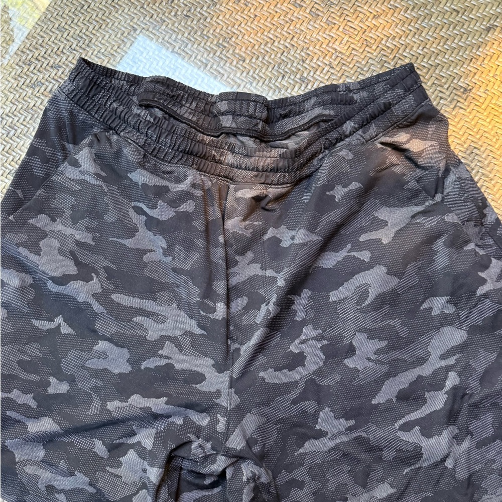 lululemon athletica Gray Camo Athletic Shorts - XL